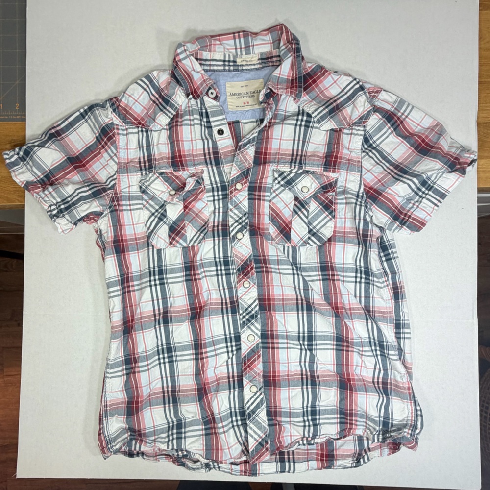 2000’s American Eagle Outfitters Red and Blue Plaid Button Down Shirt